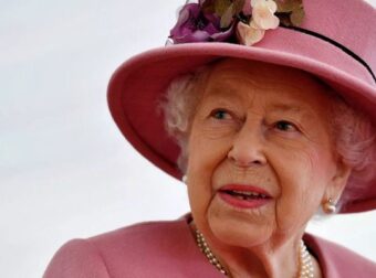Βασίλισσα Ελισάβετ: Ποιο συστατικό απαγορεύει στους μάγειρες – Πώς προτιμά το κρέας