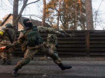 Πόλεμος στην Ουκρανία: Σφοδρές μάχες έξω από το Κίεβο – Οι ρωσικές δυνάμεις ετοιμάζουν το μεγάλο χτύπημα (video) – Κόσμος