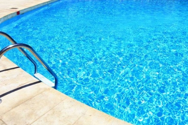 Τραγωδία στην Κύπρο: Νεκρό κοριτσάκι 3,5 ετών εντοπίστηκε να επιπλέει σε πισίνα ξενοδοχείου (video) – Κόσμος
