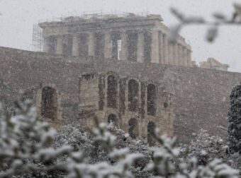 «Ιστορικός» χιονιάς από τα Μερομήνια; «Έντονα καιρικά φαινόμενα με τσουχτερό κρύο και…»