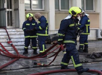 Τραγωδία στη Θεσσαλονίκη: Ένας νεκρός από φωτιά σε αυλή εγκαταλελειμμένου κτηρίου στην Καλαμαριά – Ελλάδα