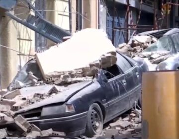Πασαλιμάνι: Συγκλονιστικό βίντεο από τις πρώτες στιγμές μετά την κατάρρευση του κτιρίου – «Πέθανε, πέθανε…»