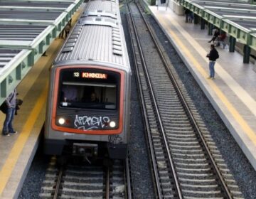 Νέα Ιωνία: Αυτοκτονία στον σταθμό του ΗΣΑΠ – Άνδρας πήδηξε τσις γραμμές του τρένου και σκοτώθηκε