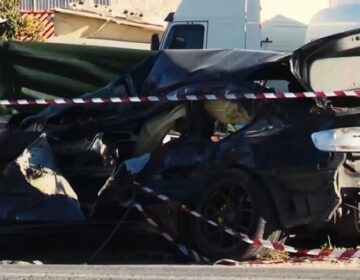Καρέ-καρέ το τροχαίο δυστύχημα στην Ελευσίνα: Συγκλονίζει ο πατέρας του 31χρονου οδηγού – «Ήρθα και τον είδα πεθαμένο…» (video)