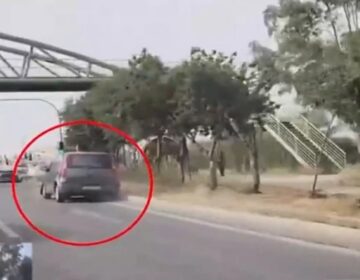 Σοκαριστικό βίντεο στην Κατεχάκη: Τράκαρε μόνος του και συνέχισε να οδηγεί με το αυτοκίνητό να διαλύεται – «Με πήρε ο ύπνος στο τιμόνι…»