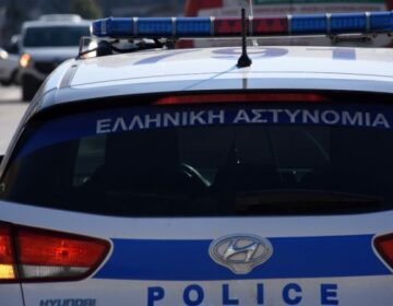 Πυροβολισμοί στο Ηράκλειο: «Γάζωσαν» αυτοκίνητο με καλάσνικοφ – Πληροφορίες για τραυματίες