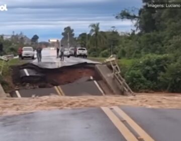 Τραγωδία στην Βραζιλία: 39 νεκροί στις φονικότερες πλημμύρες εδώ και 80 χρόνια – Η στιγμή κατάρρευσης γέφυρας (video)