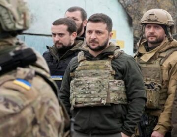Αναταραχή με τη σύλληψη Ουκρανών αξιωματούχων με την κατηγορία ότι σχεδίαζαν τη δολοφονία του Ζελένσκι