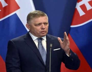 Θρίλερ στη Σλοβακία: Αναφορές για τραυματισμό του πρωθυπουργού Ρόμπερτ Φίτσο από πυροβολισμούς