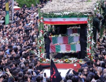 Ιράν: Θρήνος στην κηδεία του ιρανού προέδρου Εμπραχίμ Ραΐσι – Χιλιάδες στους δρόμους στην Ταμπρίζ (video)