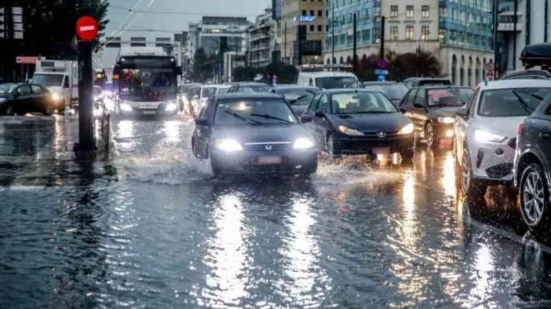 ΕΚΤΑΚΤΟ: «Αγριεύει» απότομα ο καιρός - Πού θα πέσουν καταιγίδες και χαλάζι