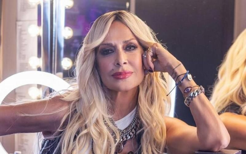 Βόμβα στη δισκογραφία: Αυτός παίρνει τη θέση του Καρβέλα δίπλα στην Βίσση