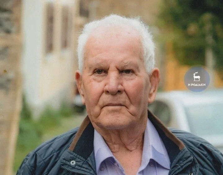 Ρόδος: Ο 76χρονος κύριος Λευτέρης παντρεύτηκε στα 16 και απέκτησε το πρώτο του τρισέγγονο